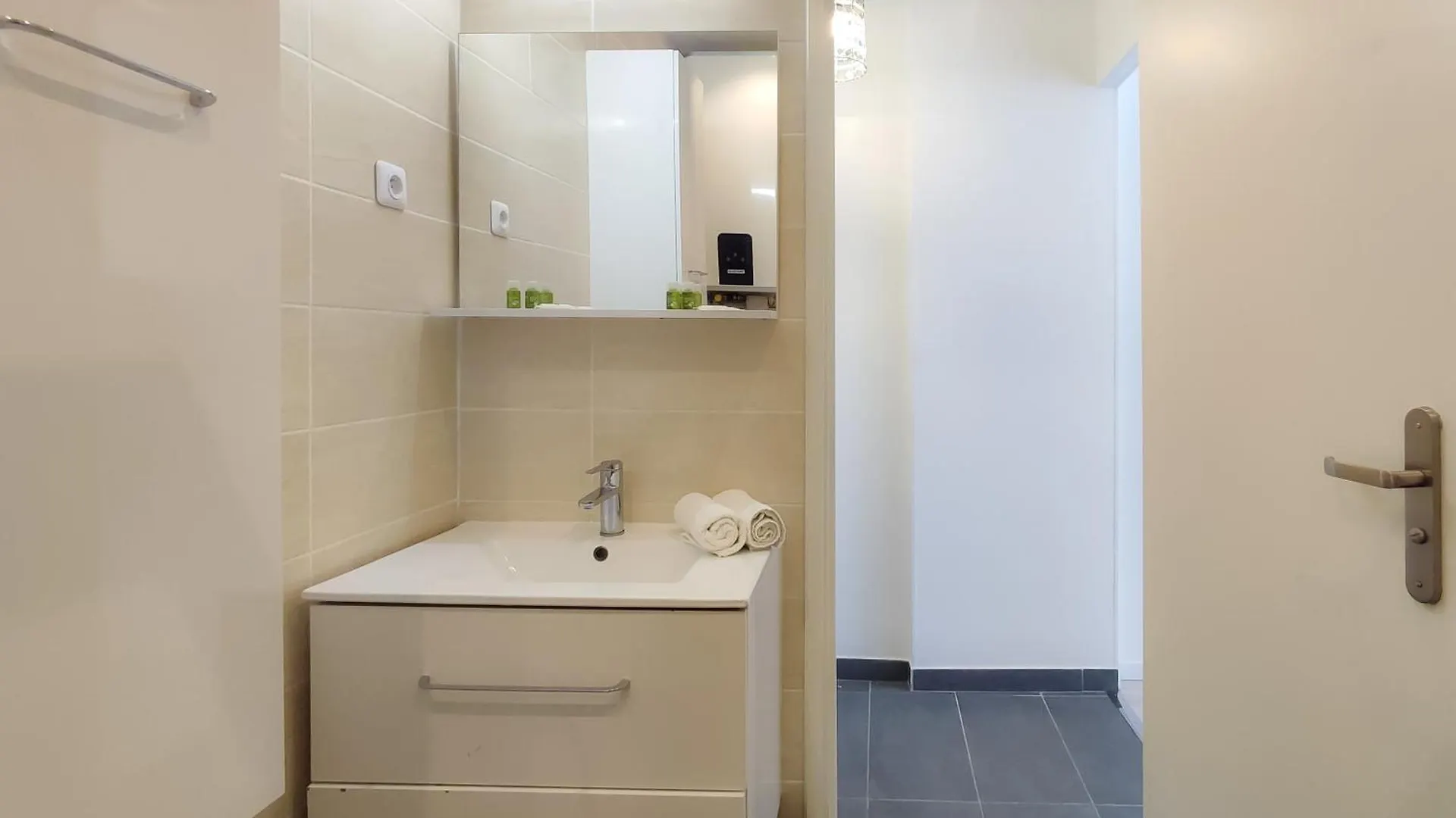 Stella Monte 3 A/C Wifi 2 Pers Apartment Nice